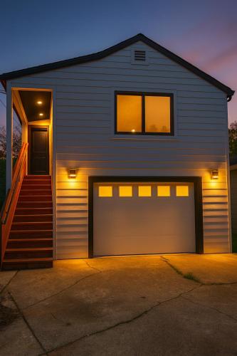 Private Studio, Near DT & Cal Expo, Free Parking in Woodlake