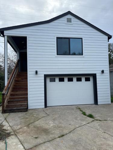 Private Studio, Near DT & Cal Expo, Free Parking in Woodlake