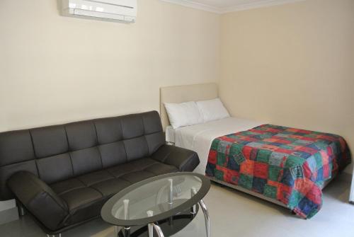 Seven Dials Apartments Bedford Street - image 3