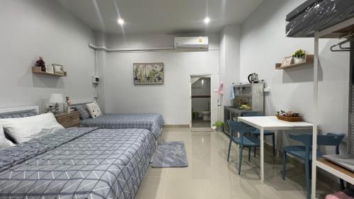 hidden loft, 5 mins to Songklanagarind Hospital โรงพยาบาลมอ หาดใหญ่ only 4 people, Hat Yai (photo 11)