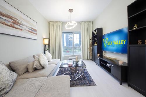 Silk Valley - Modern 1B close to the Beach & Metro, Дубай