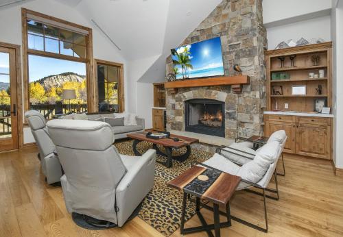 Beaver Creek Landing B402 condo