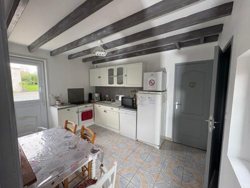 virtuve, gite "La Roucherie" 3 etoiles en cote d'opale in Lottinghen