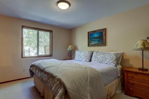 11 Camas-Hot Tub-4BR/2BA - image 2