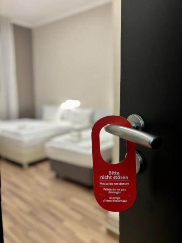 Colour Hotel - image 6