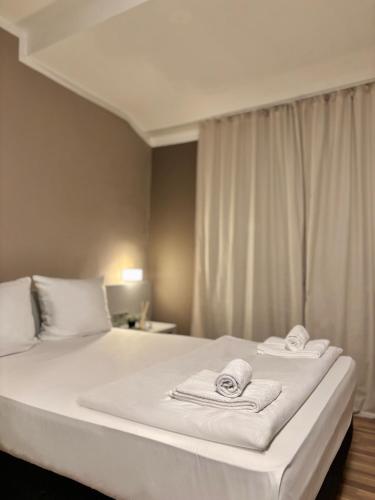 Colour Hotel - main image