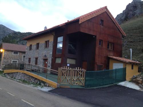 Pohled zvenku, Apartamentos Besande in Prioro