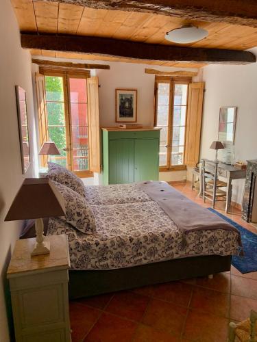 1 queen bed