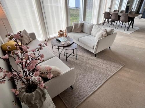 Helt hus, nybyggt nära Visby (Helt hus, nybyggt nara Visby) in 비블레