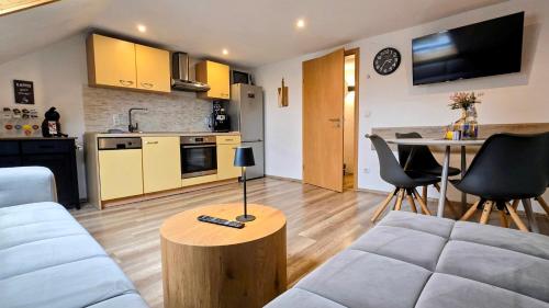 Falkenstein - Ruhige familienfreundliche 3-Zimmer-Ferienwohnung mit Alpenpanorama in Pfronten Mitte, Pfronten (photo 3)