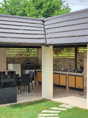 RosehipHill in 哈爾斯新納