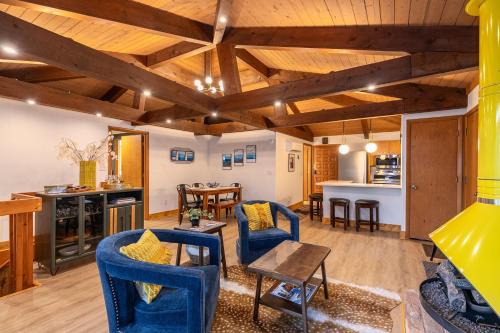 Blue Ridge Retreat at Linville Land Harbor in Newland, USA