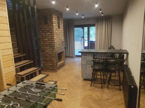 Dom na zboczu Kistowo z Balią, Sauną i basenem letnim (Dom na zboczu Kistowo z Balia, Sauna i basenem letnim) in Сулєжино