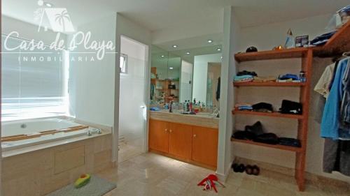 Beautiful villa in the best area of Acapulco Vidanta in Acapulco Diamante O Playa Diamante