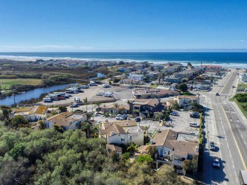 Pacific Plaza #608 - Oceano Getaway - 1BdrmUp-K-QSofa in Okeano (CA)