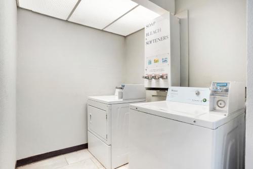 Quality Inn Foley - image 12