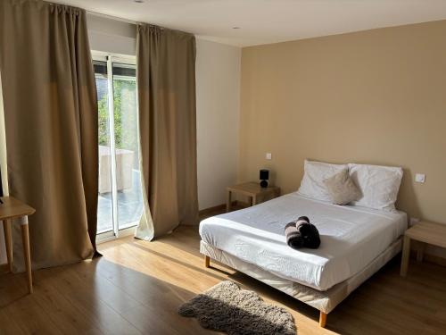 Villa Lena - Chambre d'hôtes - Sainte-Geneviève-des-Bois