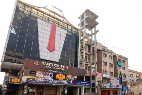 Entree, Capital O Sri Suprabhat Grand Near Kachiguda Railway Station near Karmanghat Hanuman Temple