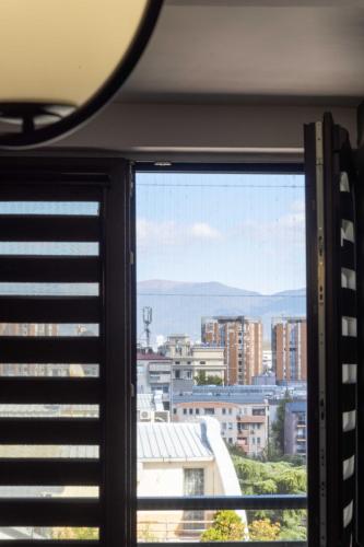 Modern Duplex Loft in Skopje City Center with 3 Bedrooms, Skopje (fotografie 10)