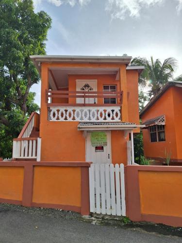 Exterior view, EMME Escape in Victoria