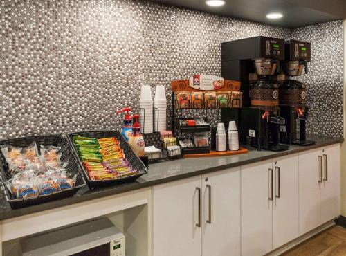 Extended Stay America Suites - Los Angeles - Burbank Airport in Burbank, USA