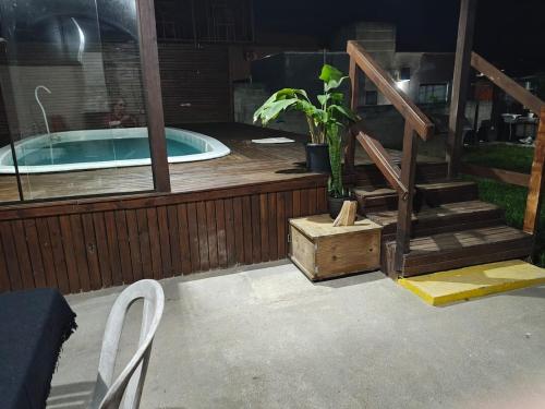 Rancho com piscina Alto do Ribeirão Floripa (Rancho com piscina Alto do Ribeirao Floripa) in Pedrita