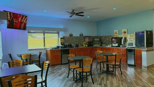 Food and beverages, Days Inn by Wyndham Mankato in Mankato (MN)