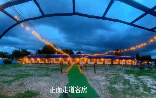 8ເຮືອນພັກ 8Hotel 8号旅馆 in Nong Hai