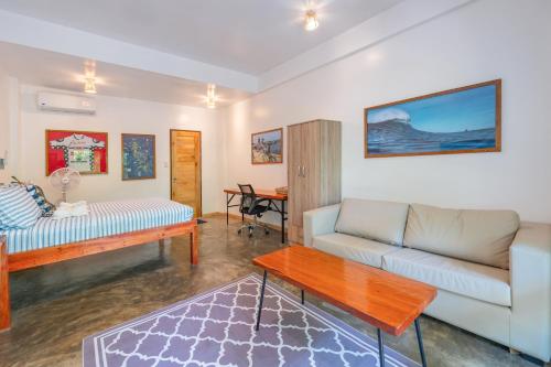 room detail thumbnail 1