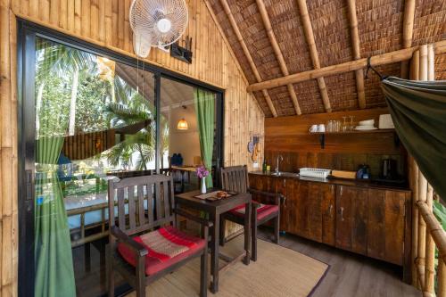 Balcó/terrassa, Bamboo Bay Eco Resort in Ko Pha-ngan
