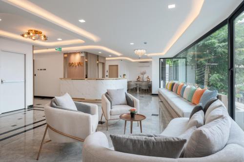 Solyn Hotel, Бангкок