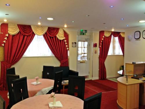 City View Hotel - Roman Road Market