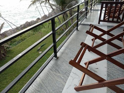London Villa Secret Beach Mirissa - image 4