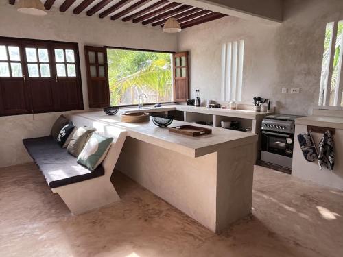 Mbibo House in the Shela Dunes in 라무 아일랜드