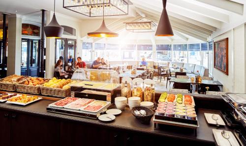 Food and beverages, Hotel De Lindeboom in Texel