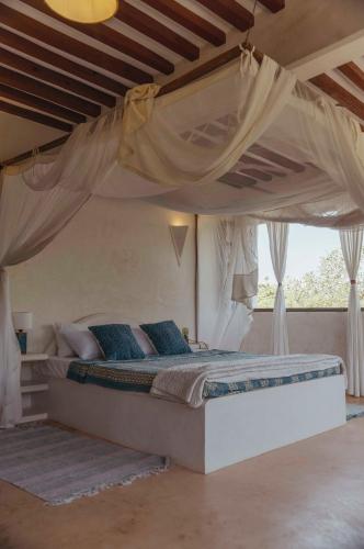 Mbibo House in the Shela Dunes in 라무 아일랜드