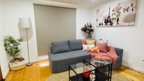 House in Sunshine close to city - Melbourne