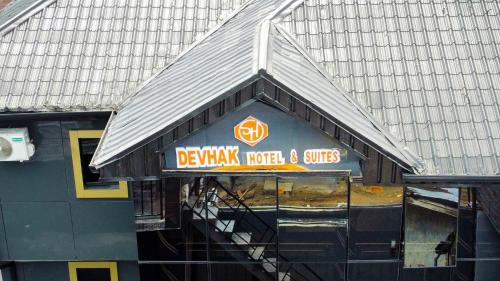 DEVHAK Hotel and Suites in Warri