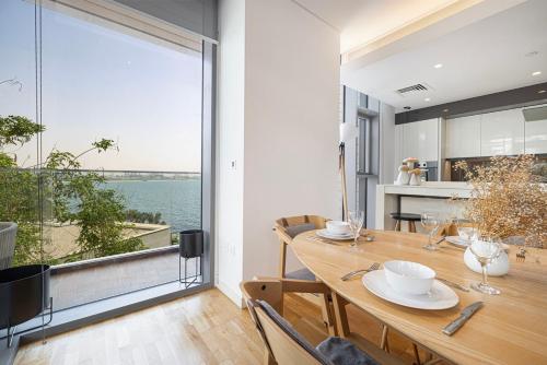 2 Bedroom Bluewaters Retreat with Office and Pool Views, Дубай (фото 10)