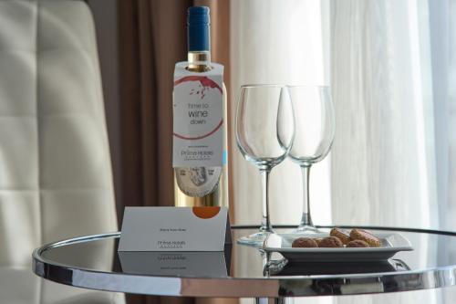 อาหารและเครื่องดื่ม, บรีซ บูติก เอเธนส์ (Breeze Boutique Athens) in โอโมเนีย