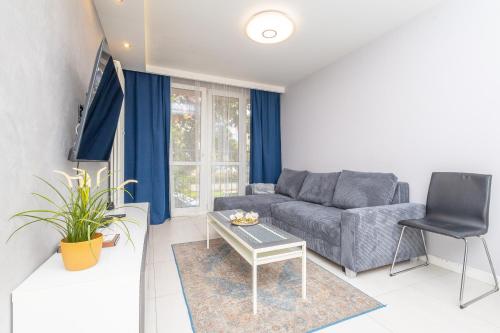 ALABAS - Stylish Central Apartment Check In 24h - Steps from Market Square & River - Wroclaw