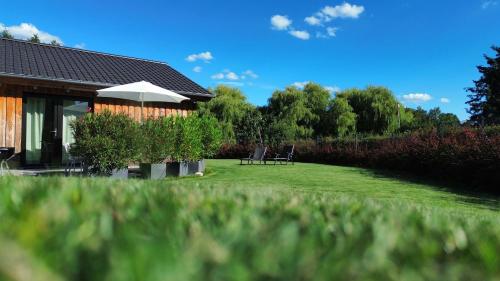 Exterior view, Ferienhaus Auszeit mit Sauna in Schwarz