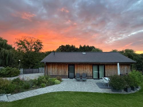 Ferienhaus Auszeit mit Sauna in Schwarz