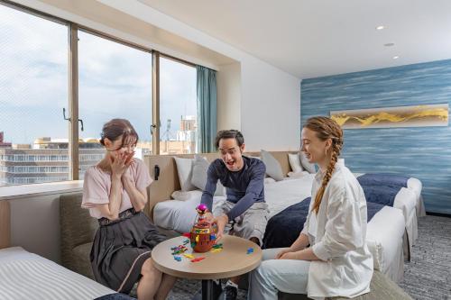 room detail thumbnail 1