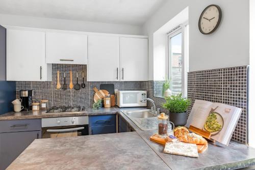 Easter Special Rates Applied Cozy Home in Haydock St Helens in 海多克