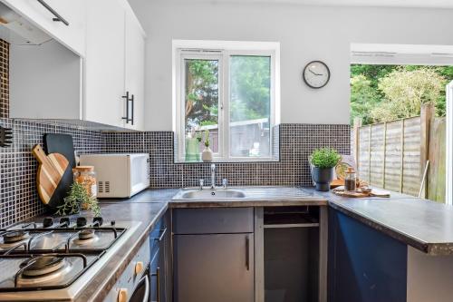 Easter Special Rates Applied Cozy Home in Haydock St Helens in 海多克