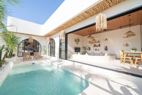Disenta Villa by Tasvan, Dalung