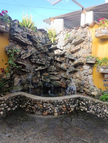 Hospedaje La Fuente