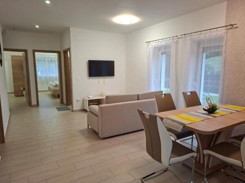 Napsugar Wellness Apartman in Ujudvar