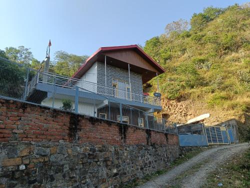 Atulyam Farms and Stay in Jubbarhatti